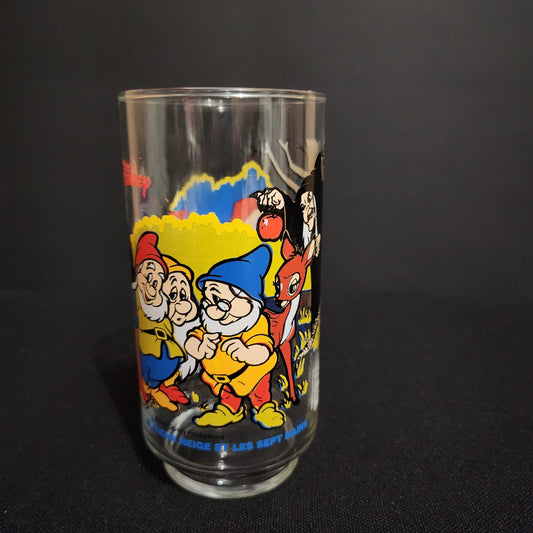 VINTAGE SNOW WHITE AND THE 7 DWARFS DRINKING GLASS