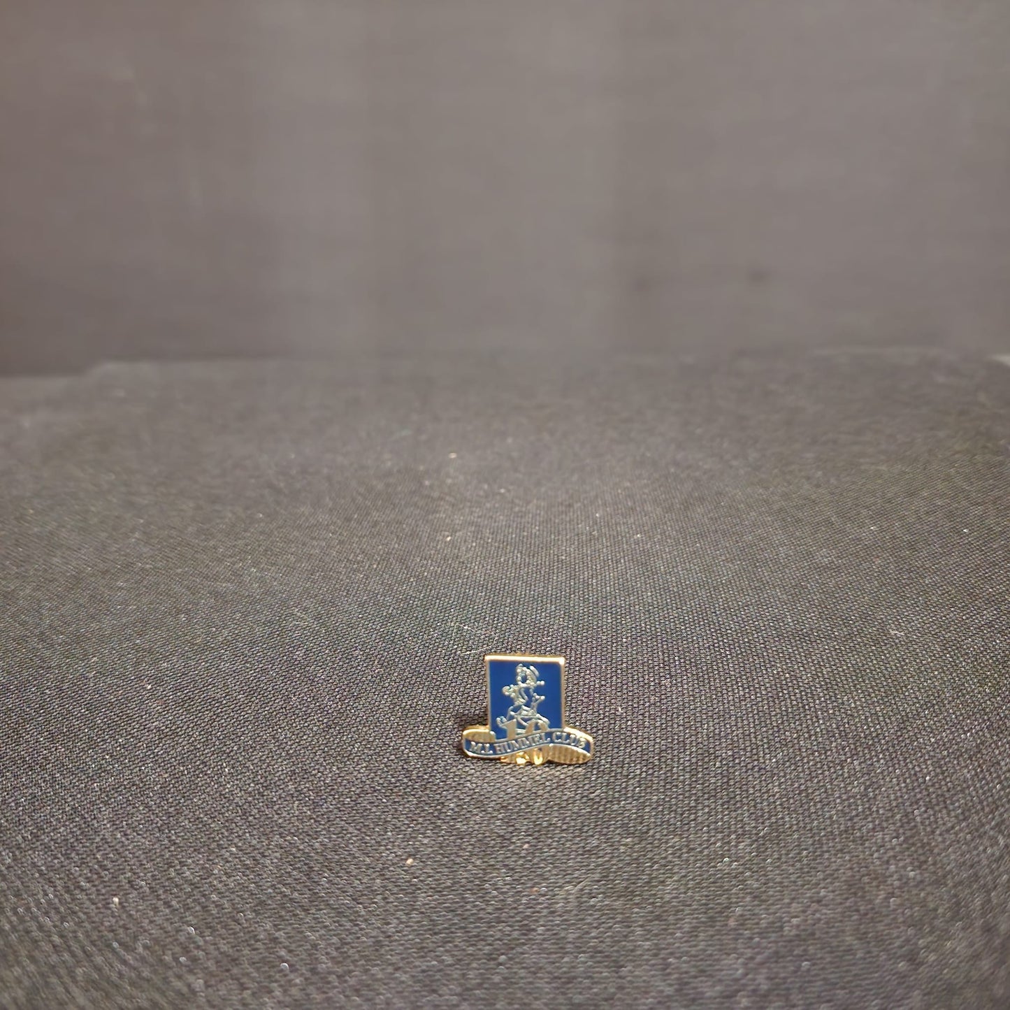 VINTAGE M.I. HUMMEL CLUB LAPEL PIN