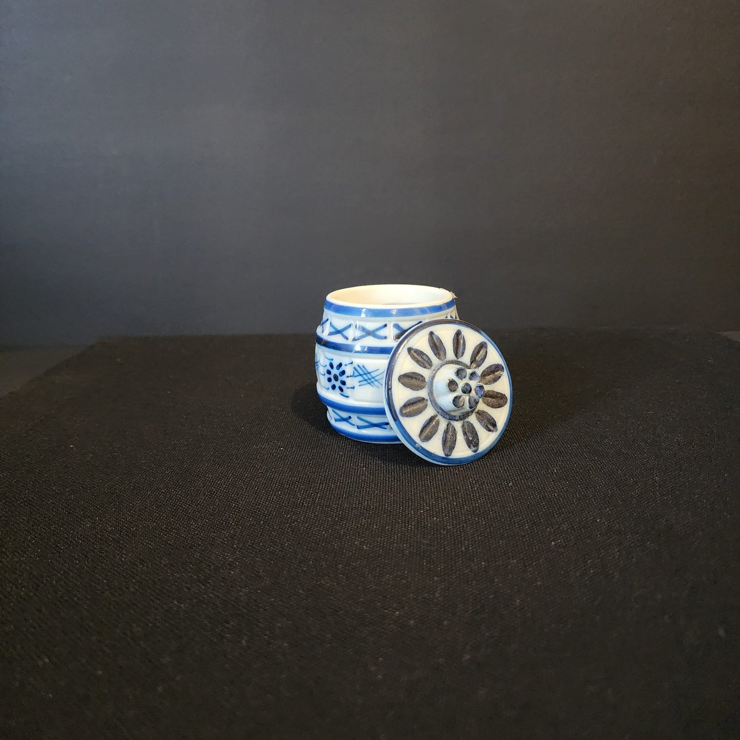 Blue Flow Style Ginger Jar with Lid Siao Porcelana