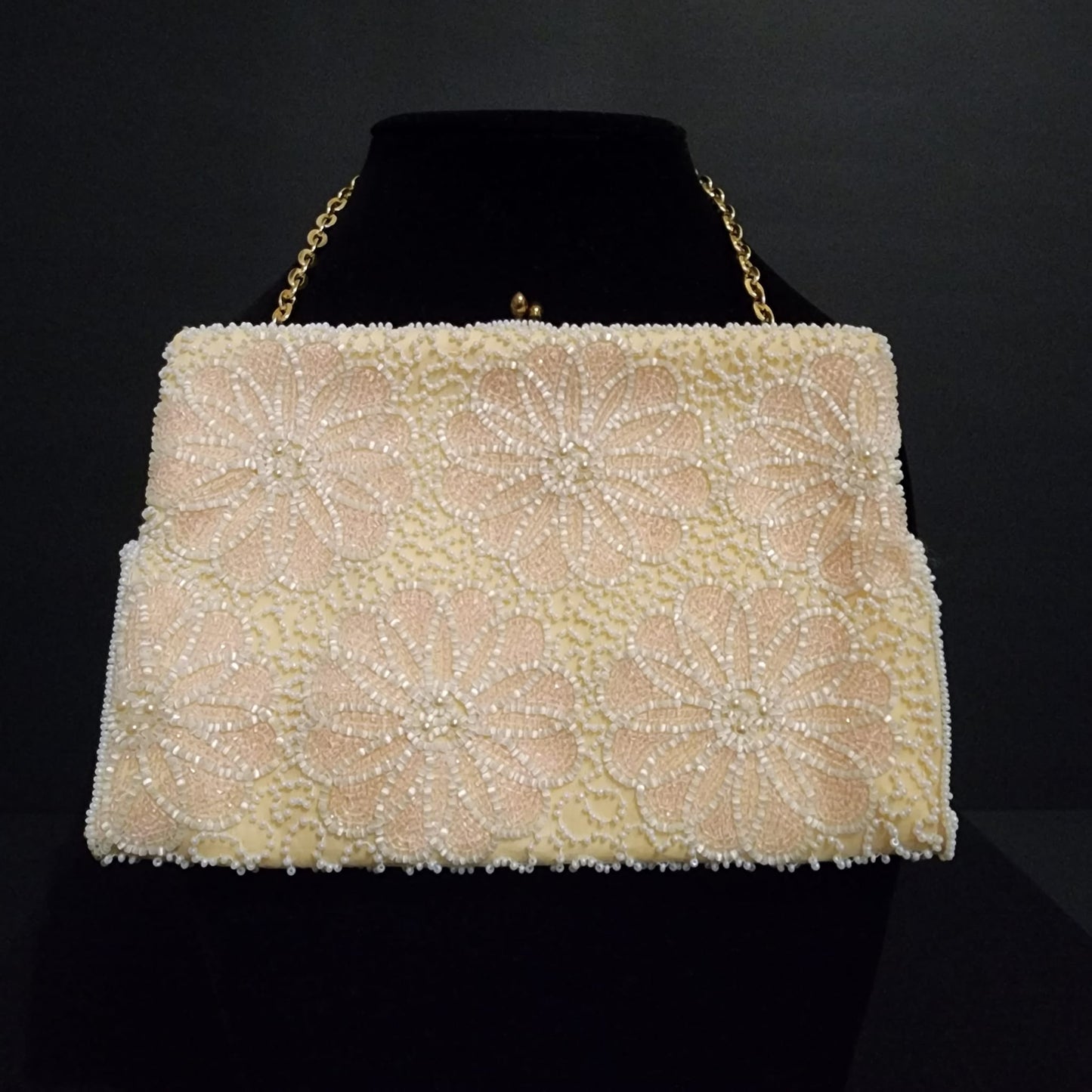 VINTAGE SPARKLING FLOWER PATTERN CREAM BEADED PURSE BELGIUM