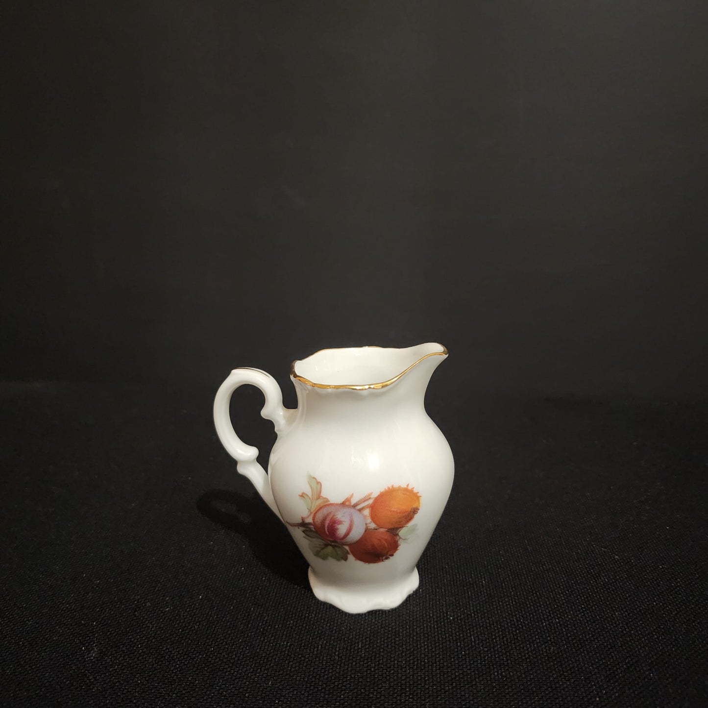 Vintage small creamer Bavaria Schuman arzberg Germany